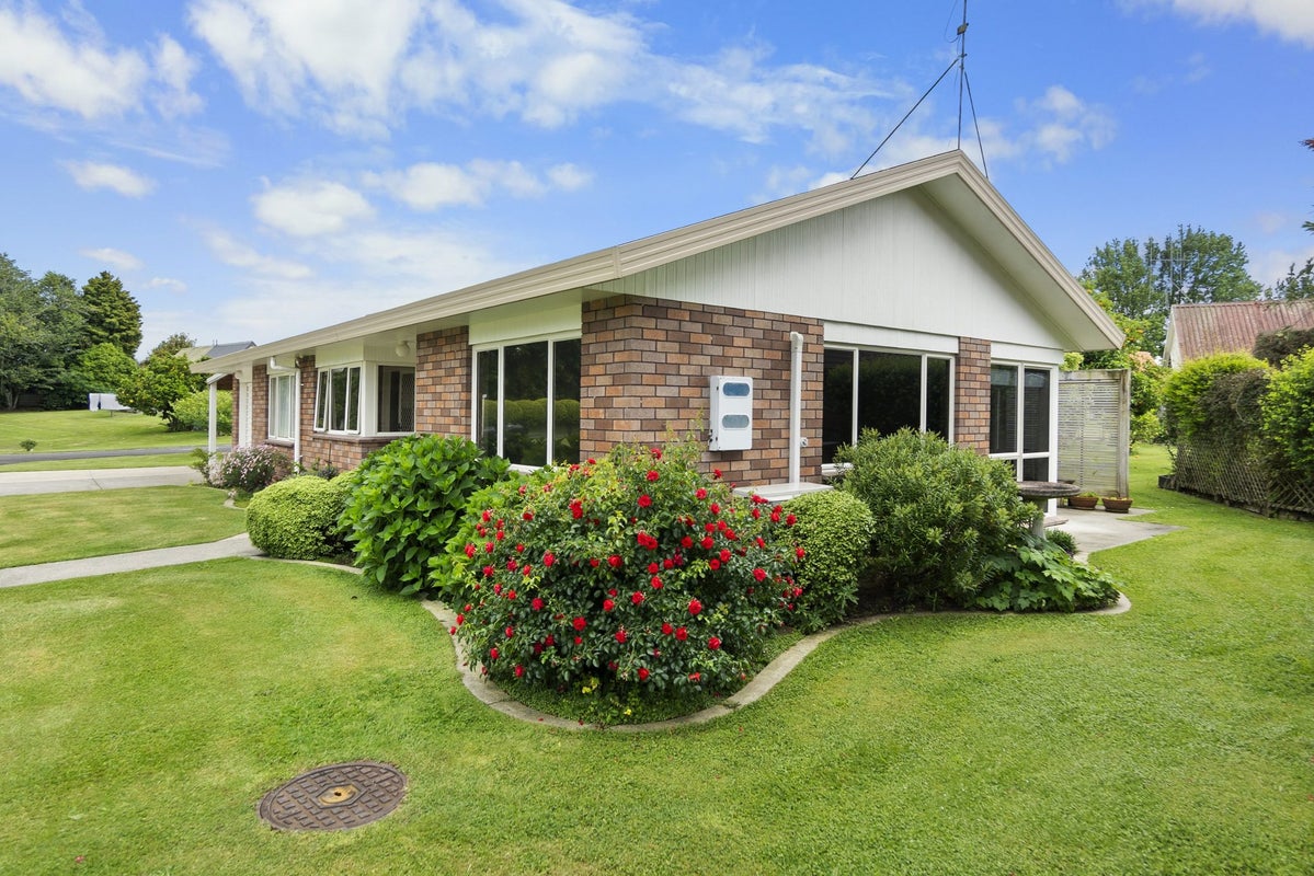 1 Heron Court, Te Kowhai, Hamilton - Carousel 2