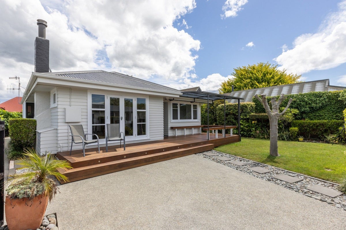 48 Auckland Road, Greenmeadows, Napier - Carousel 1
