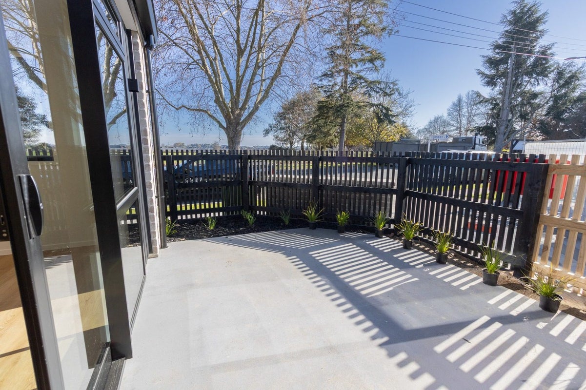 2 Landon Lane, Horsham Downs, Hamilton - Carousel 14