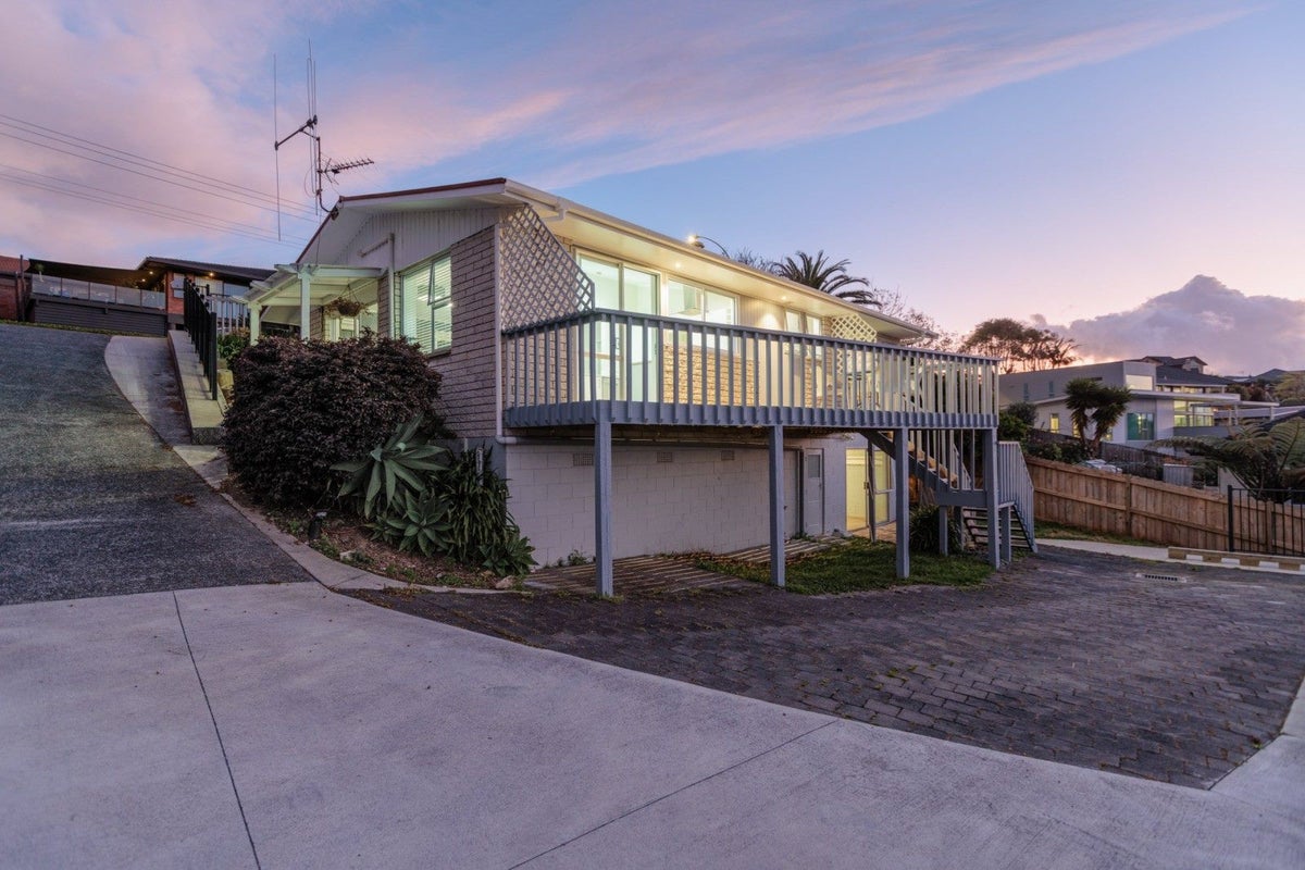 179B Cambridge Road, Bethlehem, Tauranga - Carousel 1