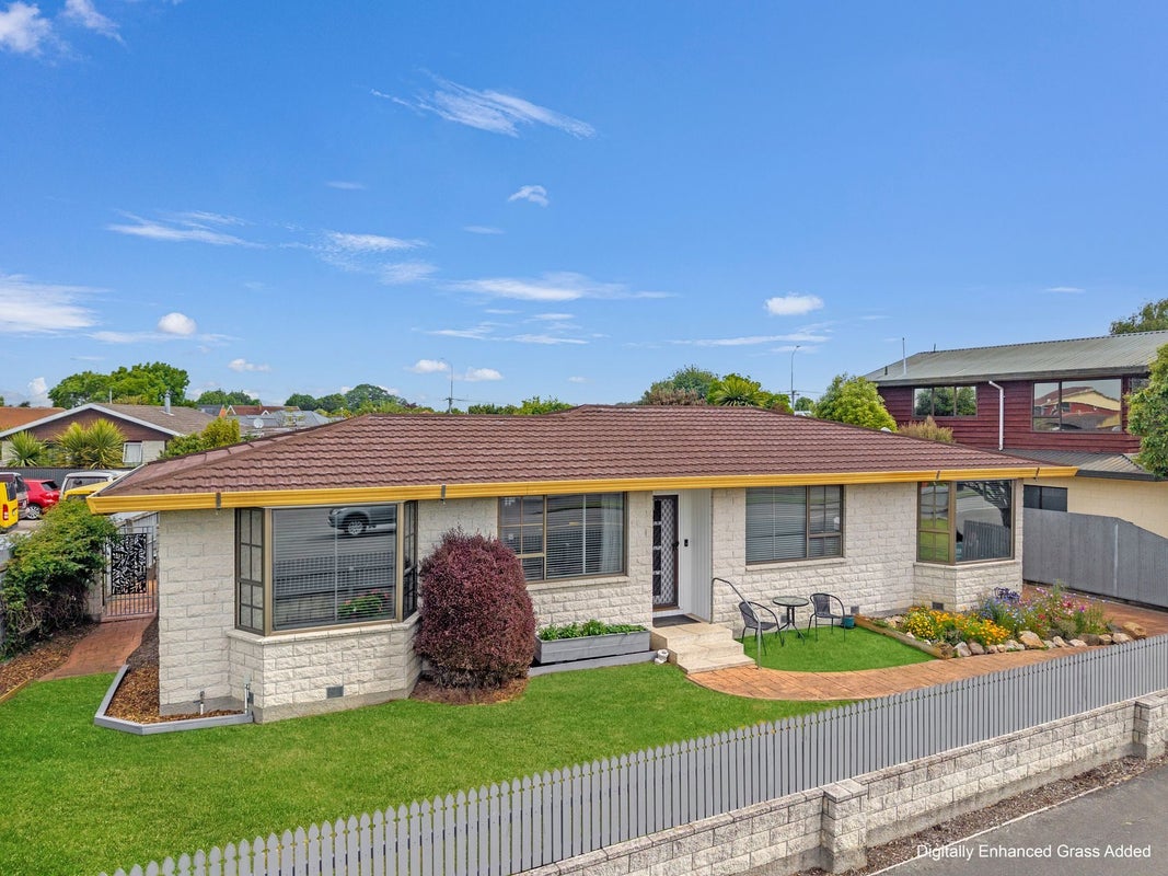 10 Veitches Road, Casebrook, Christchurch - Carousel 1