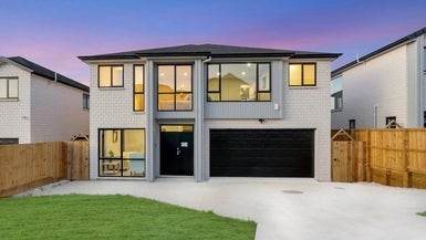 43 Drumnaconagher Road, Flat Bush, Auckland - Carousel 1