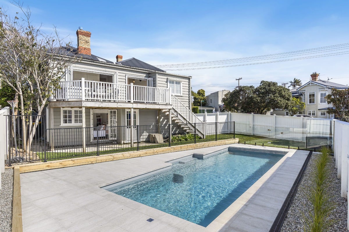 36 Calliope Road, Devonport, Auckland - Carousel 1