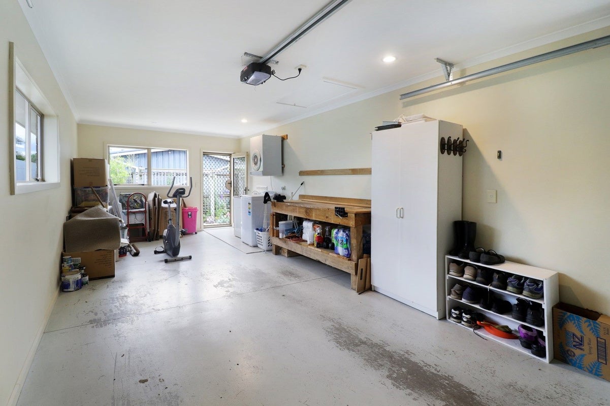 19 Waverley Street, Elgin, Gisborne - Carousel 15