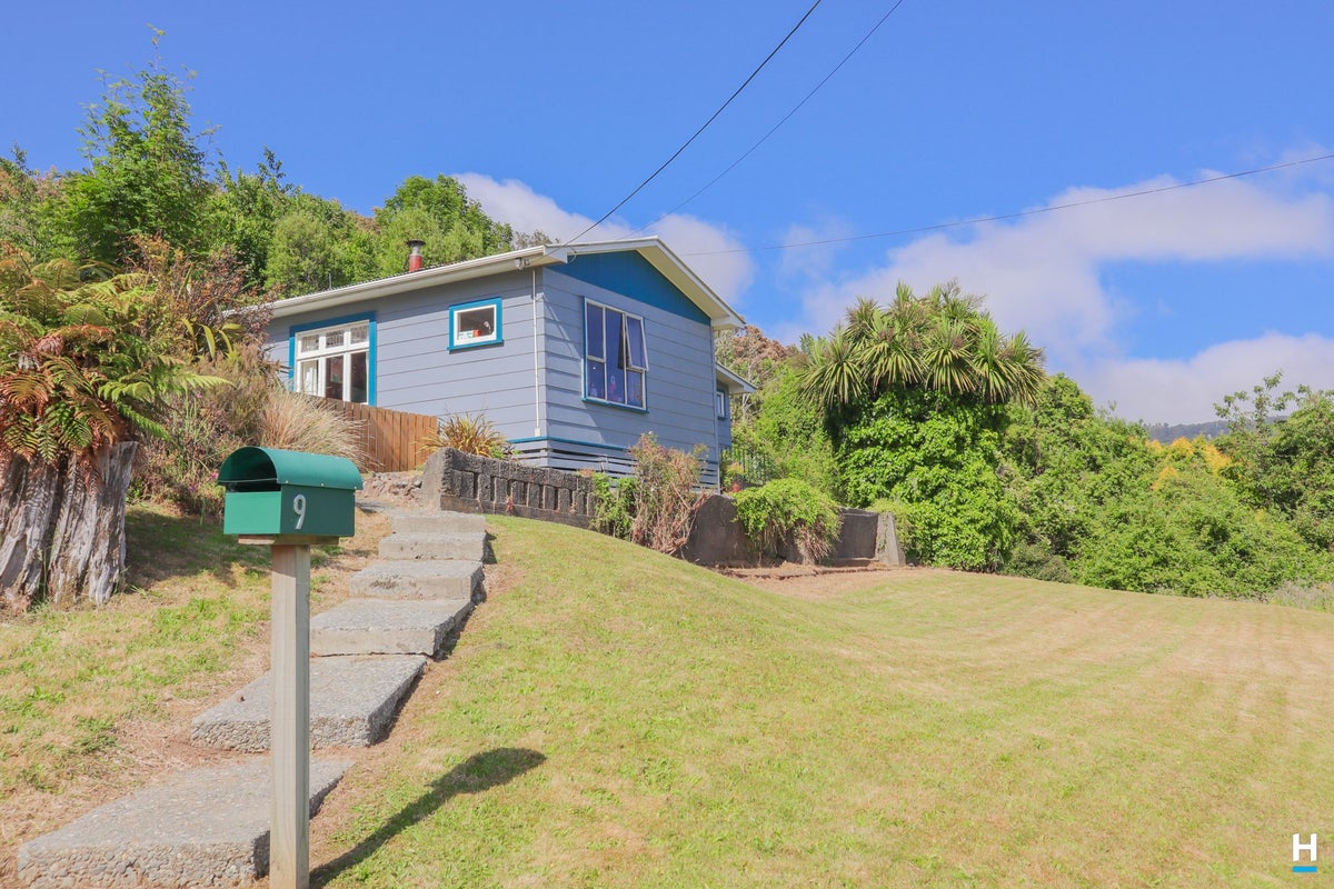 9 Ross Street, Dunollie, Runanga - Carousel 2