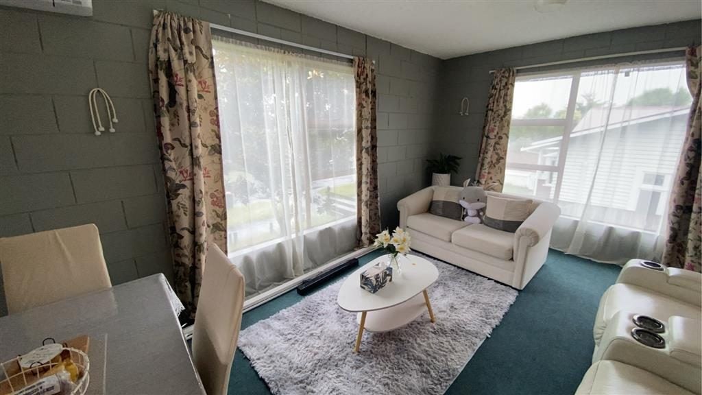 4/14 Coates Street, Hamilton East, Hamilton - Carousel 2