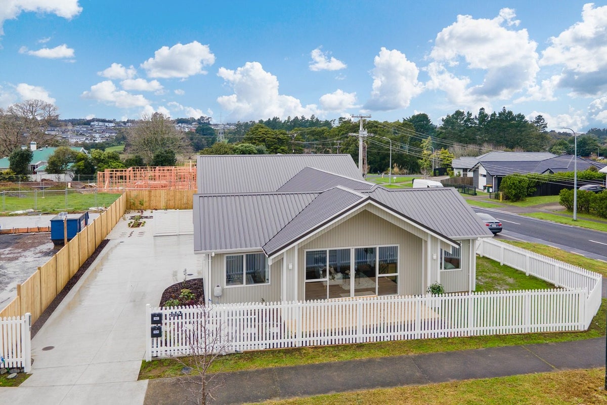 112 Matua Road, Huapai, Kumeu - Carousel 2
