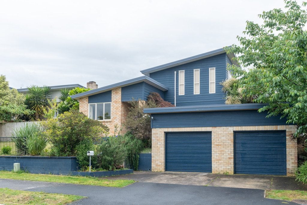 1 MacDiarmid Road, Beerescourt, Hamilton - Carousel 2