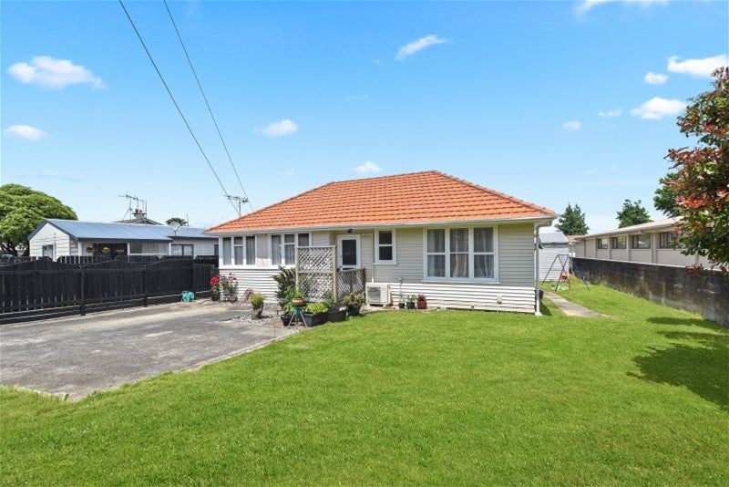 41 Avalon Drive, Nawton, Hamilton - Carousel 2