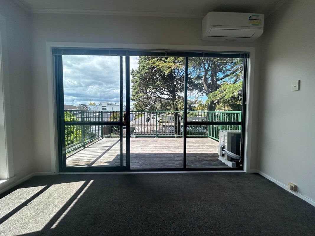 4/12 Taranaki Road, Kohimarama, Auckland - Carousel 2