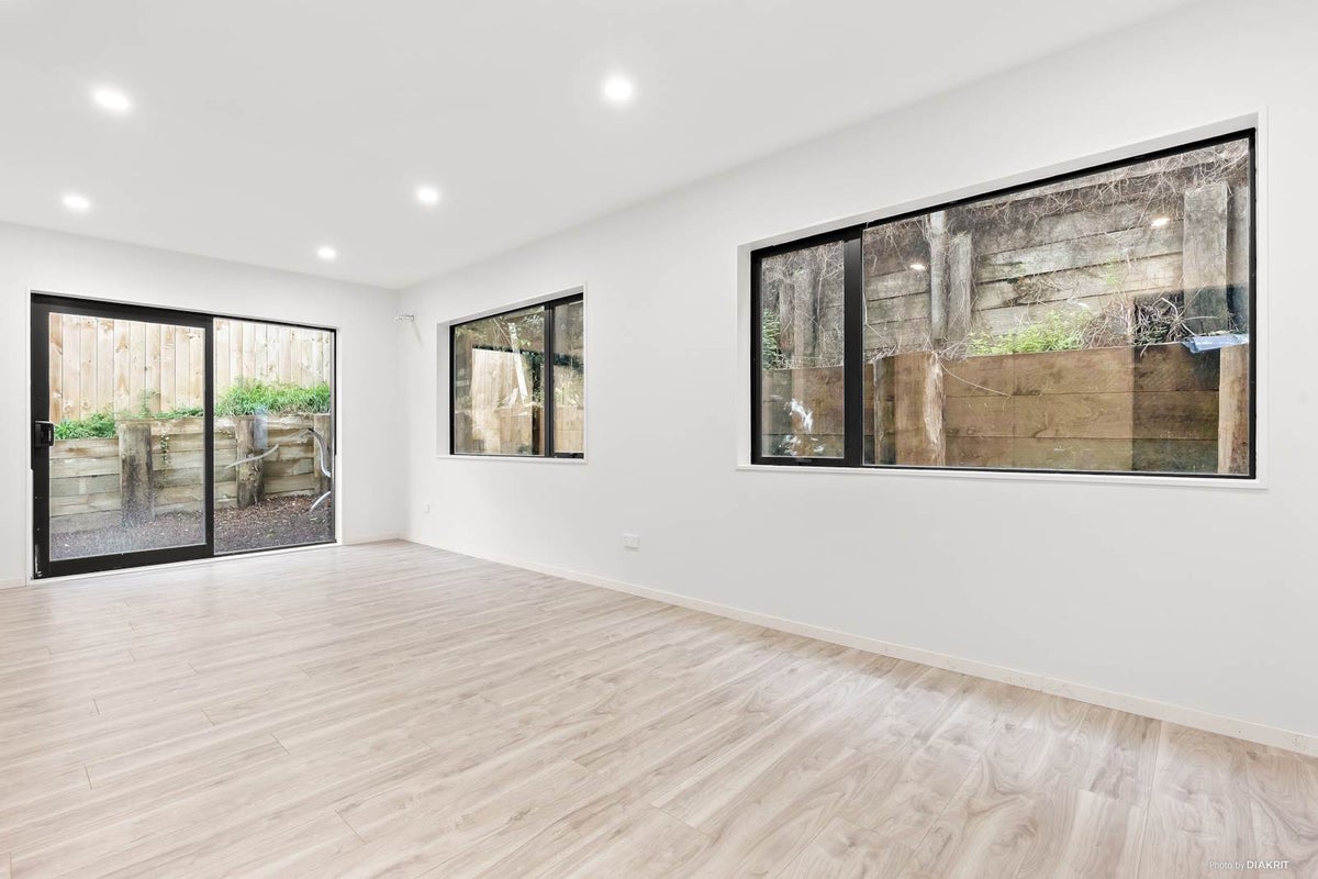 21F Craigbank Avenue, New Lynn, Auckland - Carousel 2