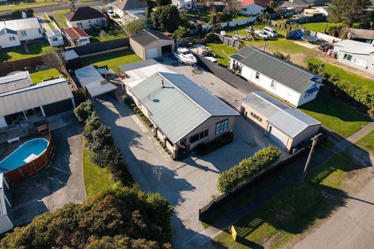 7 Lyndhurst Street, Awapuni, Gisborne, Gisborne - Carousel 1