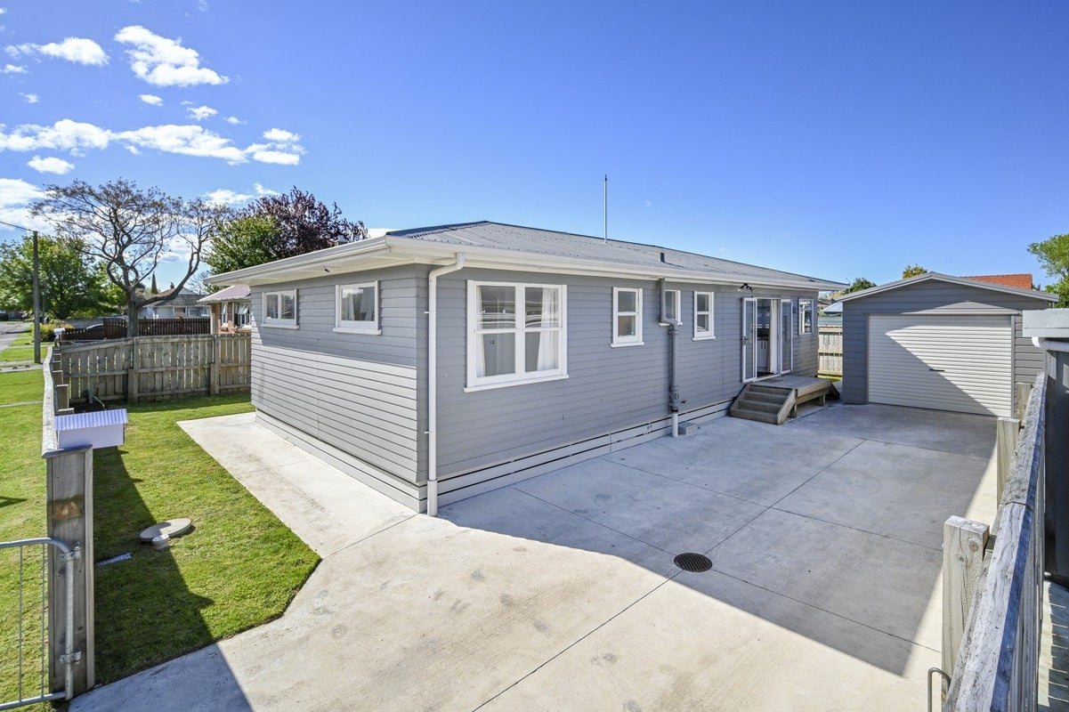 1001 Pukatea Street, Saint Leonards, Hastings - Carousel 1