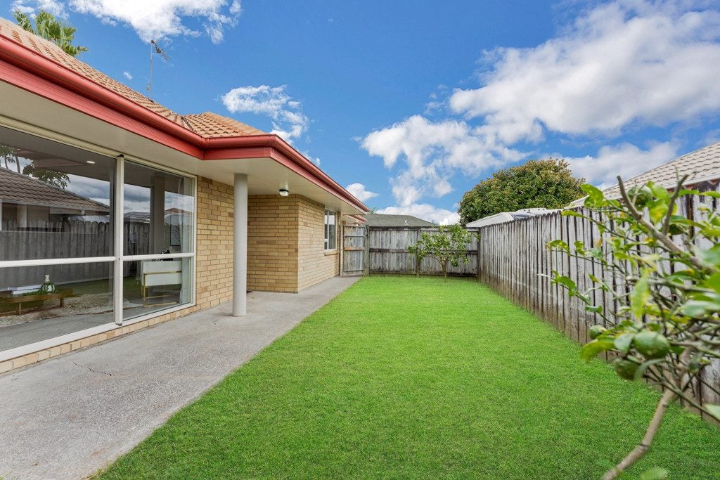 3 Dowd Place, Flat Bush, Auckland - Carousel 2