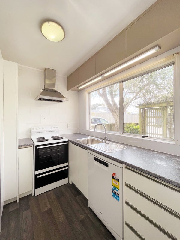 4/13 Campbell Road, Takapuna, Auckland - Carousel 2
