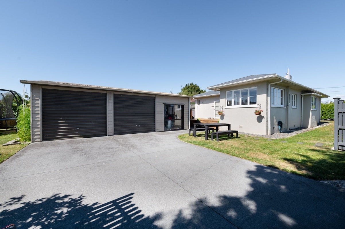 42 Rifle Range Road, Dinsdale, Hamilton - Carousel 1