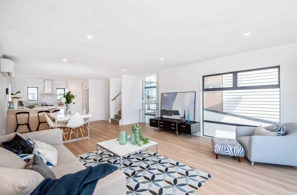 12D Ropata Avenue, Point England, Auckland - Carousel 2
