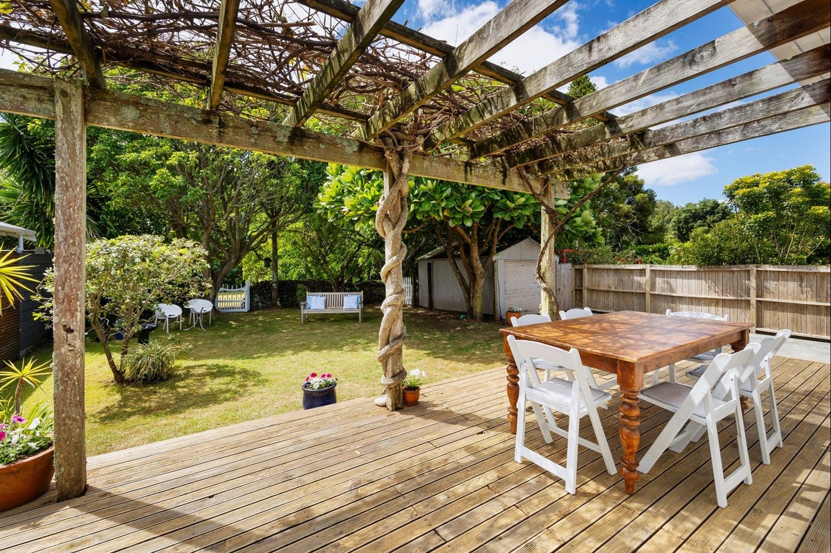 64 Linwood Avenue, Mount Albert, Auckland - Carousel 2