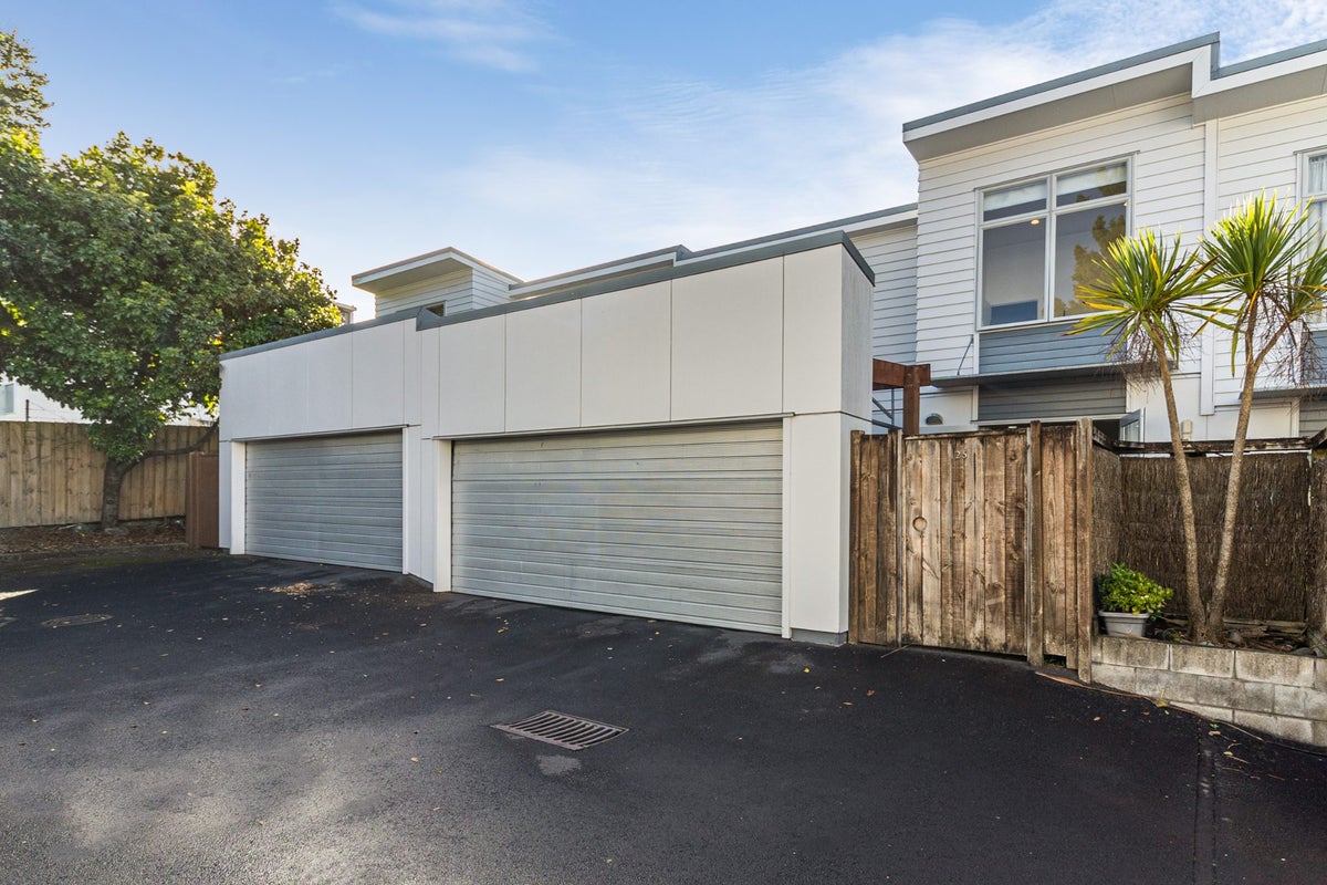 25/3 Wagener Place, Mount Albert, Auckland - Carousel 1