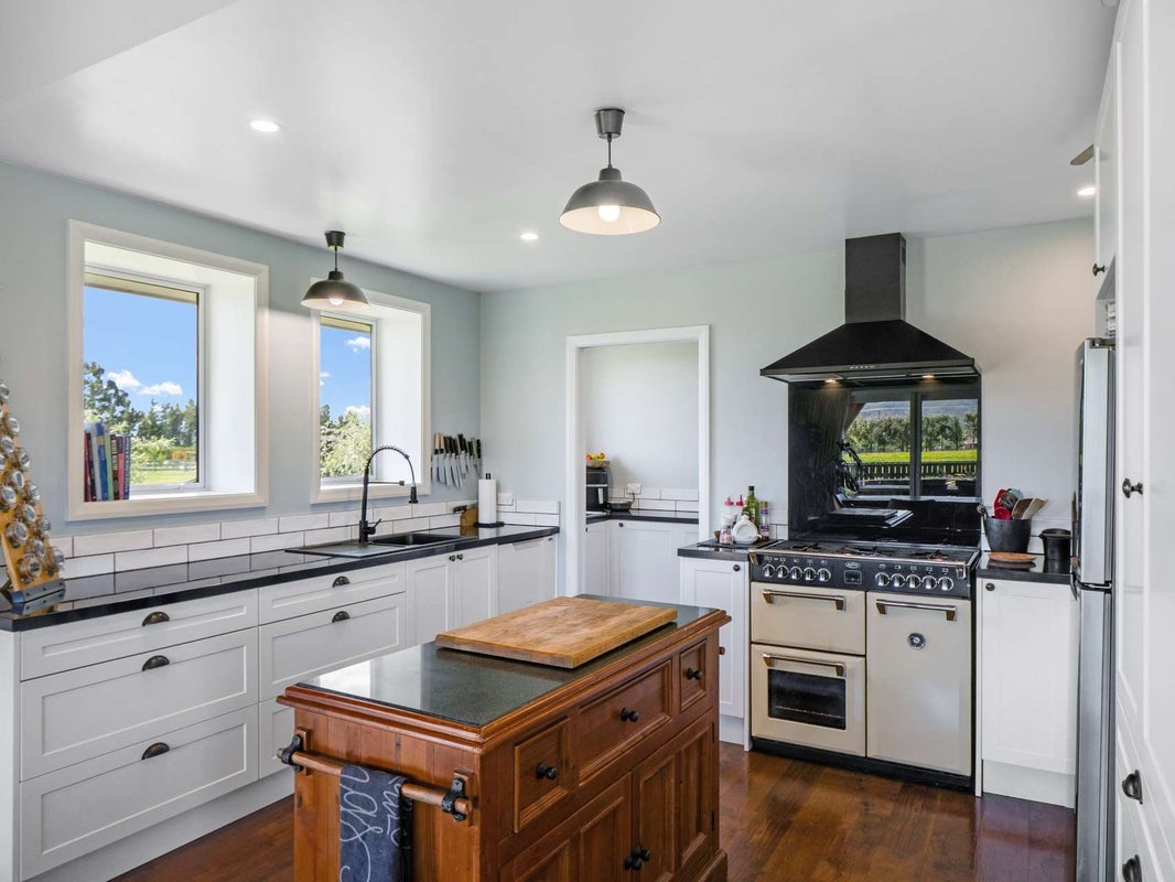 780 Woodstock Road, View Hill, Oxford - Carousel 2