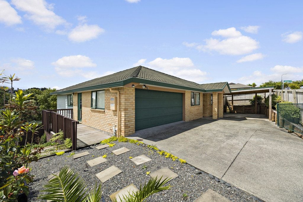 21 Cartmel Avenue, Massey, Auckland - Carousel 1