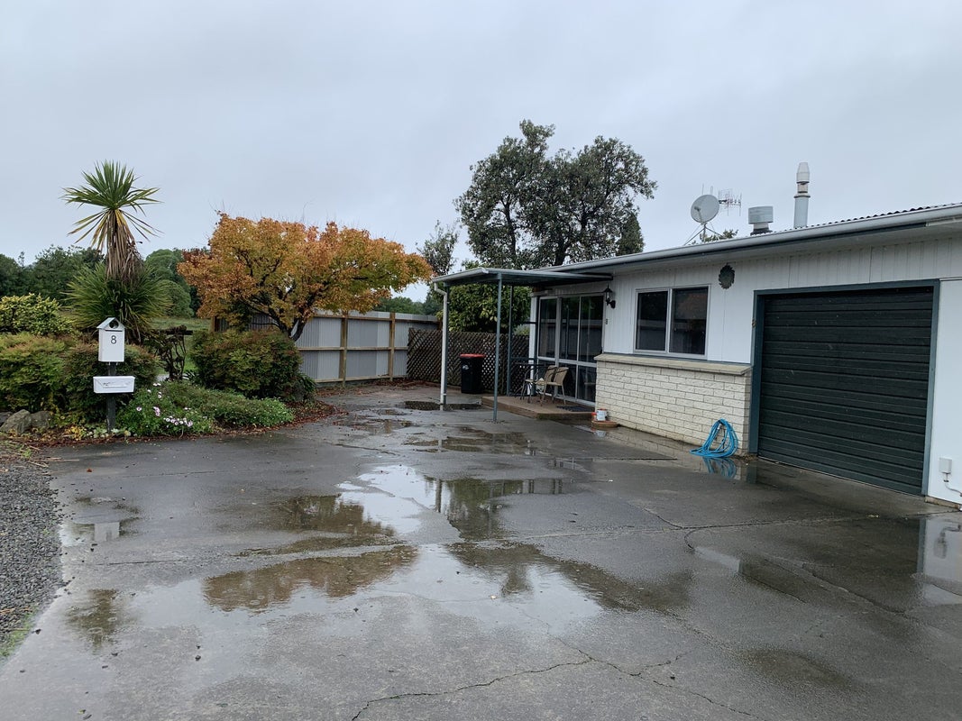 8 Ripon Place, Tamatea, Napier - Carousel 1