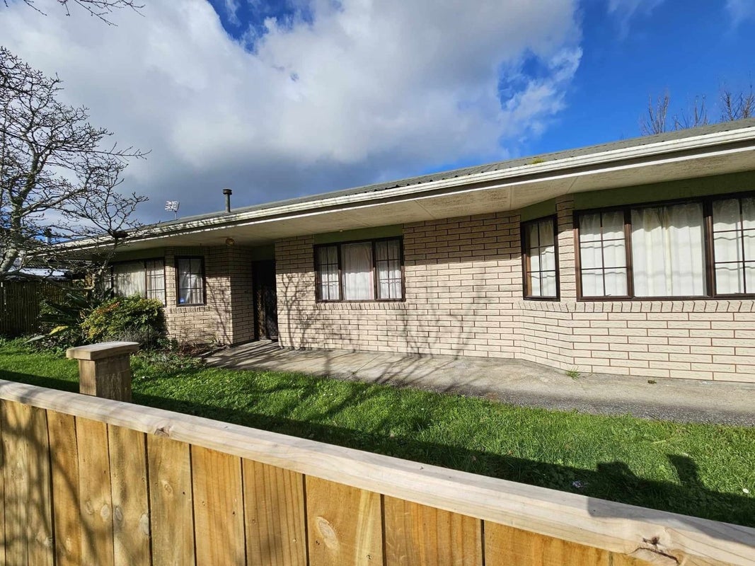43 Paterson Street, Aramoho, Whanganui - Carousel 1
