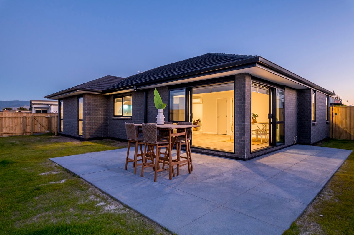 59 Seagrass Place, Otaki Beach, Otaki - Carousel 1