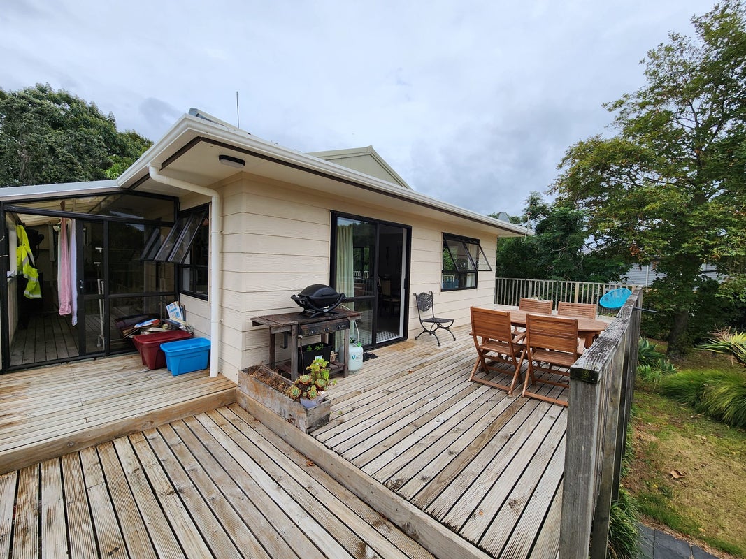 296A One Tree Point Road, One Tree Point, Whangarei - Carousel 1