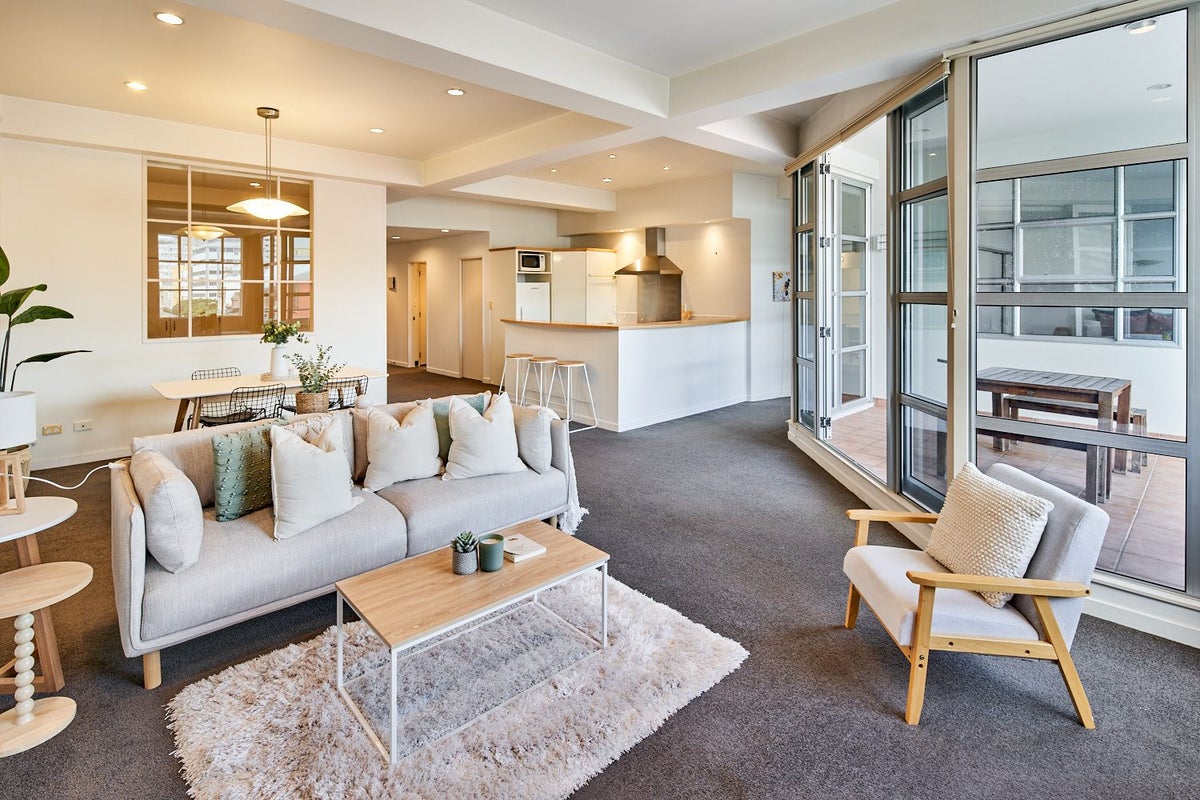 6/22 Ghuznee Street, Te Aro, Wellington - Carousel 2