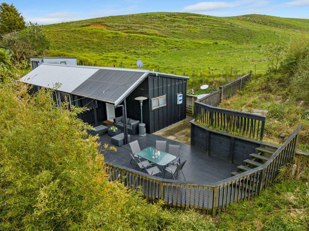 16 Shelly Beach Road, Helensville - Carousel 2