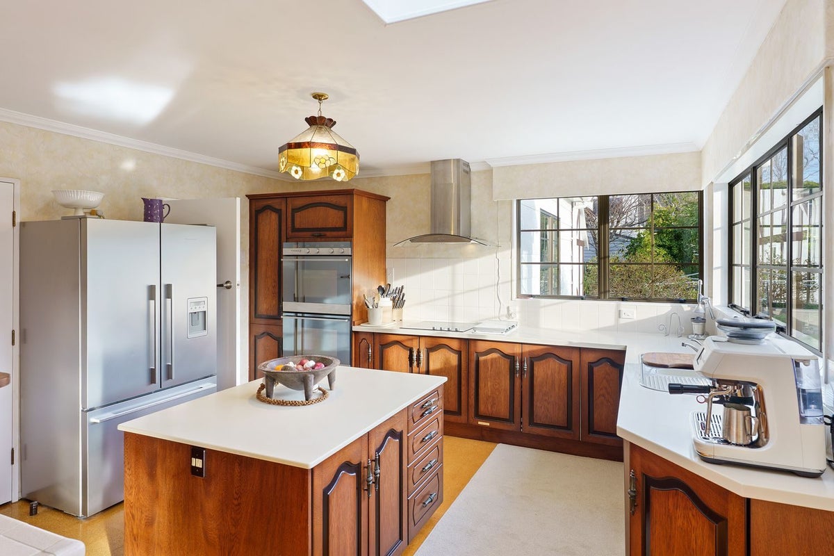 7 River Glade, Waikanae, Waikanae - Carousel 2