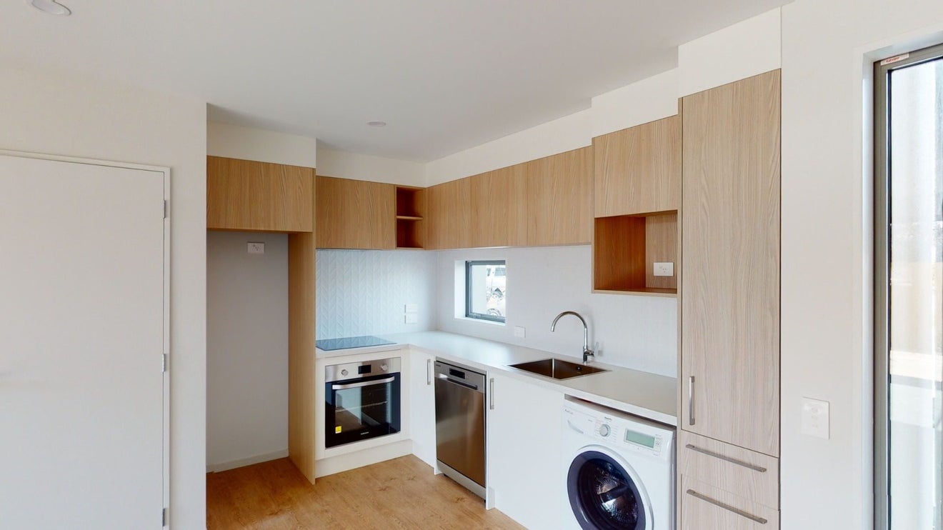 3/6 Barrie Street, Addington, Christchurch - Carousel 2