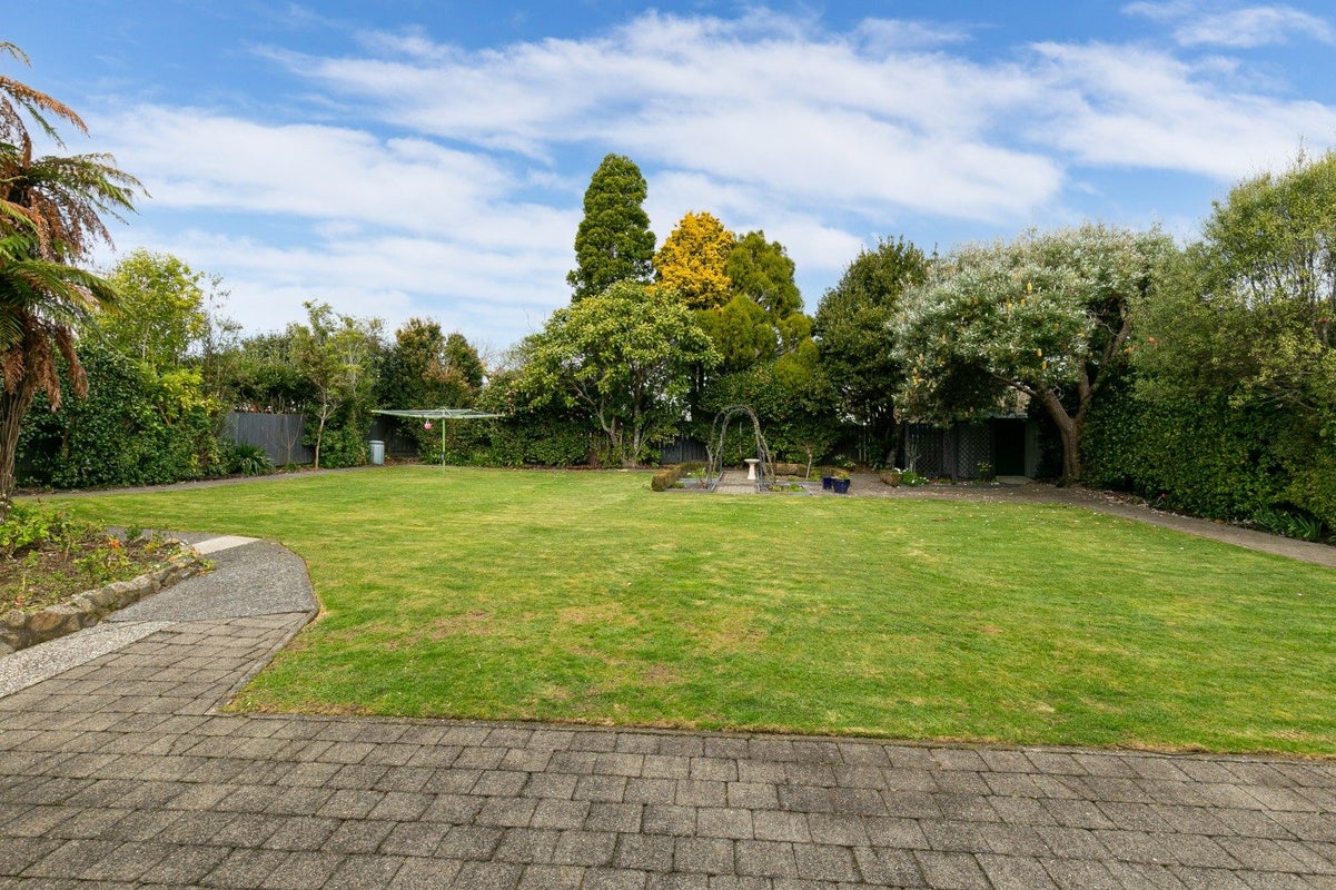 275 Karori Road, Karori, Wellington - Carousel 2