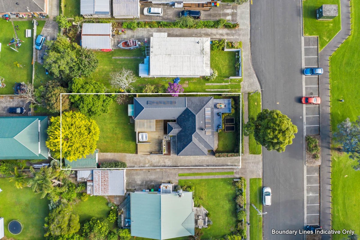 119 Point England Road, Point England, Auckland - Carousel 2