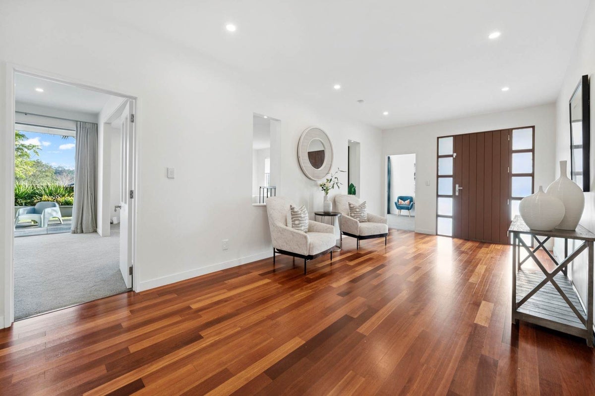 23 George Deane Place, Greenhithe, Auckland - Carousel 2