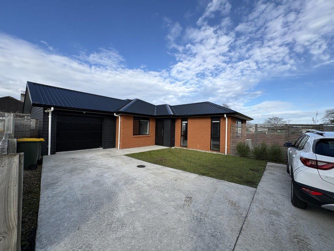 2/58 Marshall Street, Fairfield, Hamilton - Carousel 2