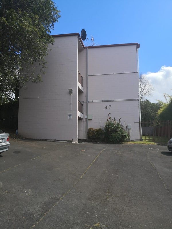 1/47 Wynyard Road, Mount Eden, Auckland - Carousel 1