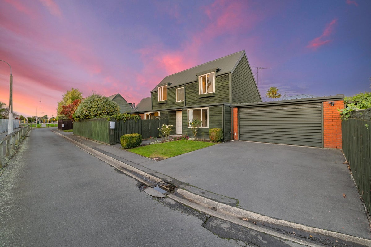 1B Phoenix Lane, Northcote, Christchurch - Carousel 21
