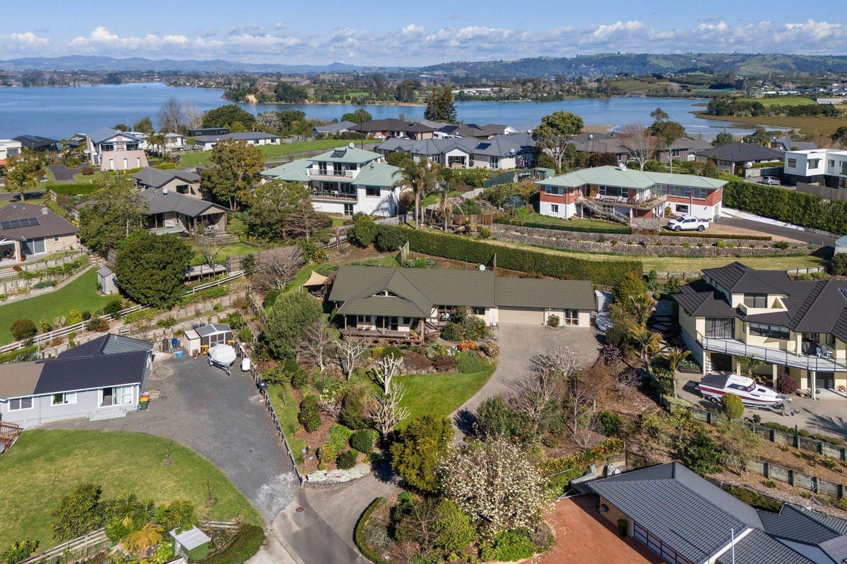 181E OMOKOROA ROAD, Omokoroa, Western Bay Of Plenty - Carousel 27