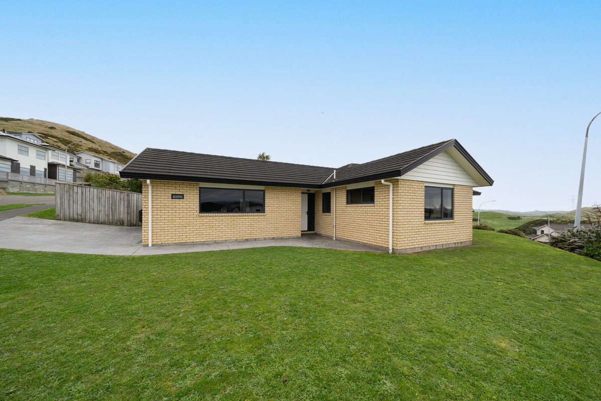 2 Comber Place, Johnsonville, Wellington - Carousel 1