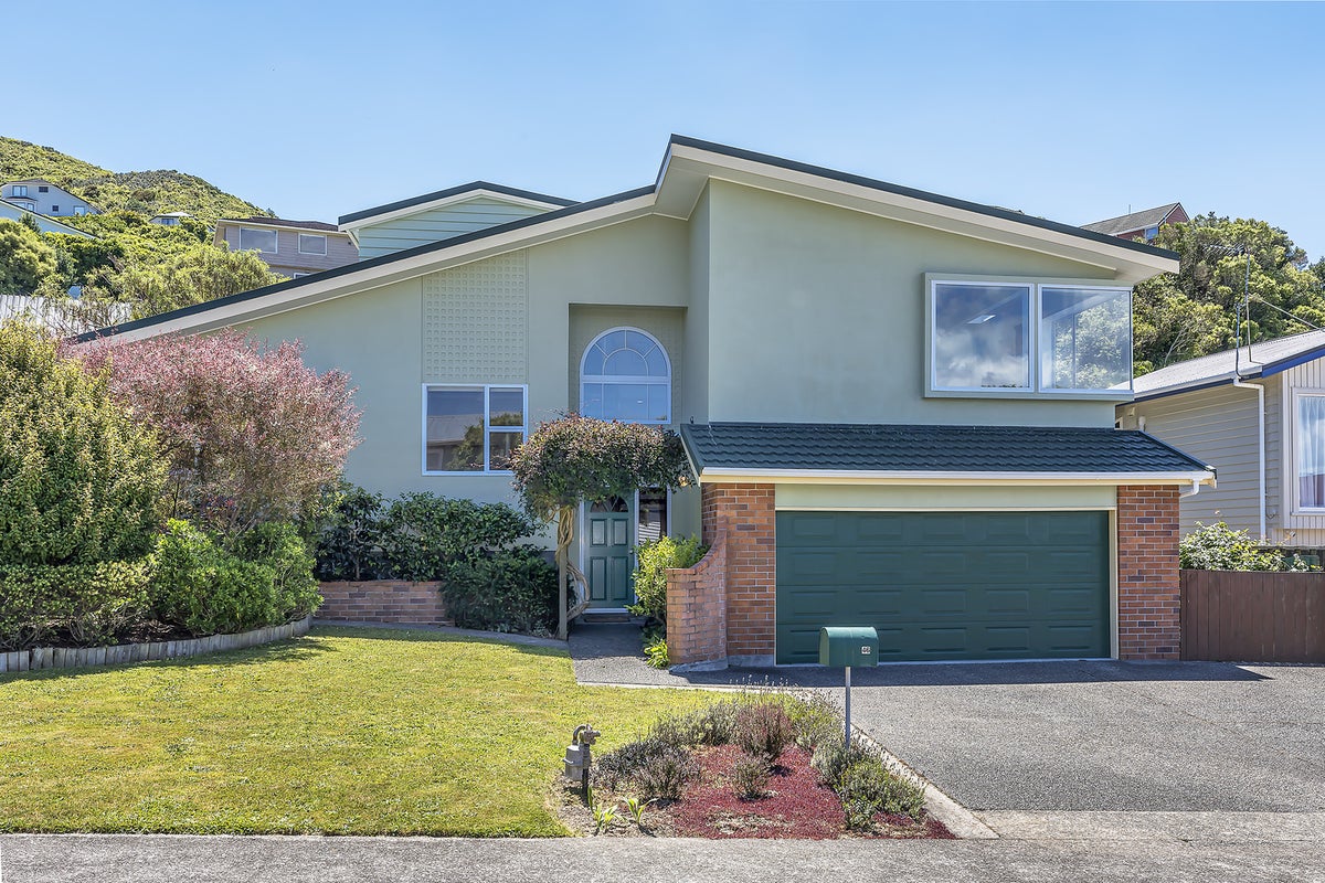46 Truscott Avenue, Johnsonville, Wellington - Carousel 1
