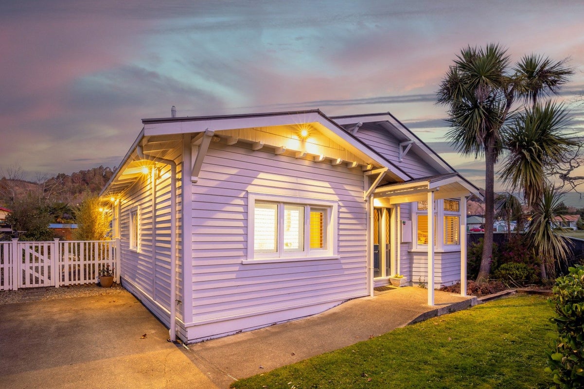9 Renwick Place, Nelson South, Nelson - Carousel 1