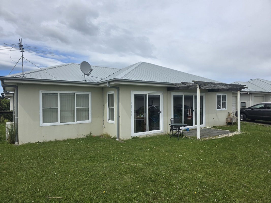 85 Lothian Crescent, Strathern, Invercargill - Carousel 1