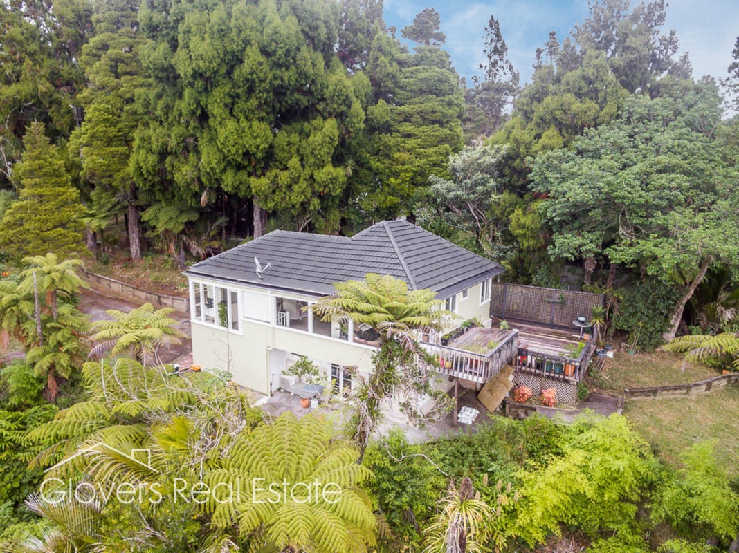 26 Hollywood Avenue, Titirangi, Auckland - Carousel 17