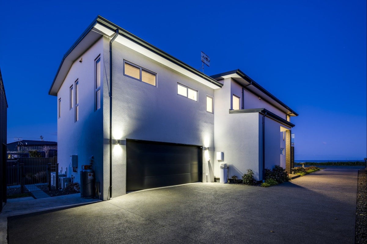 138 North Shore Road, Eskdale, Napier - Carousel 2
