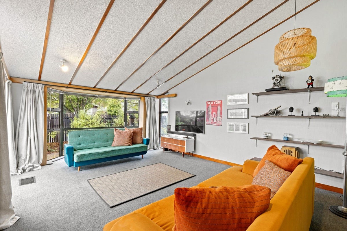 94 Mooray Avenue, Bishopdale, Christchurch - Carousel 2