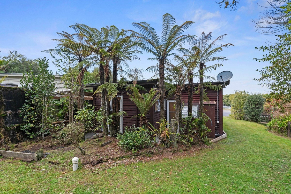 98 Spencer Road, Lake Tarawera, Rotorua - Carousel 2
