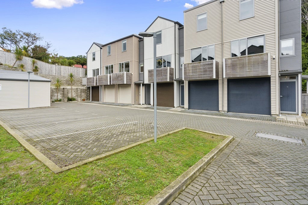 9/26 Wright Street, Mount Cook, Wellington - Carousel 17