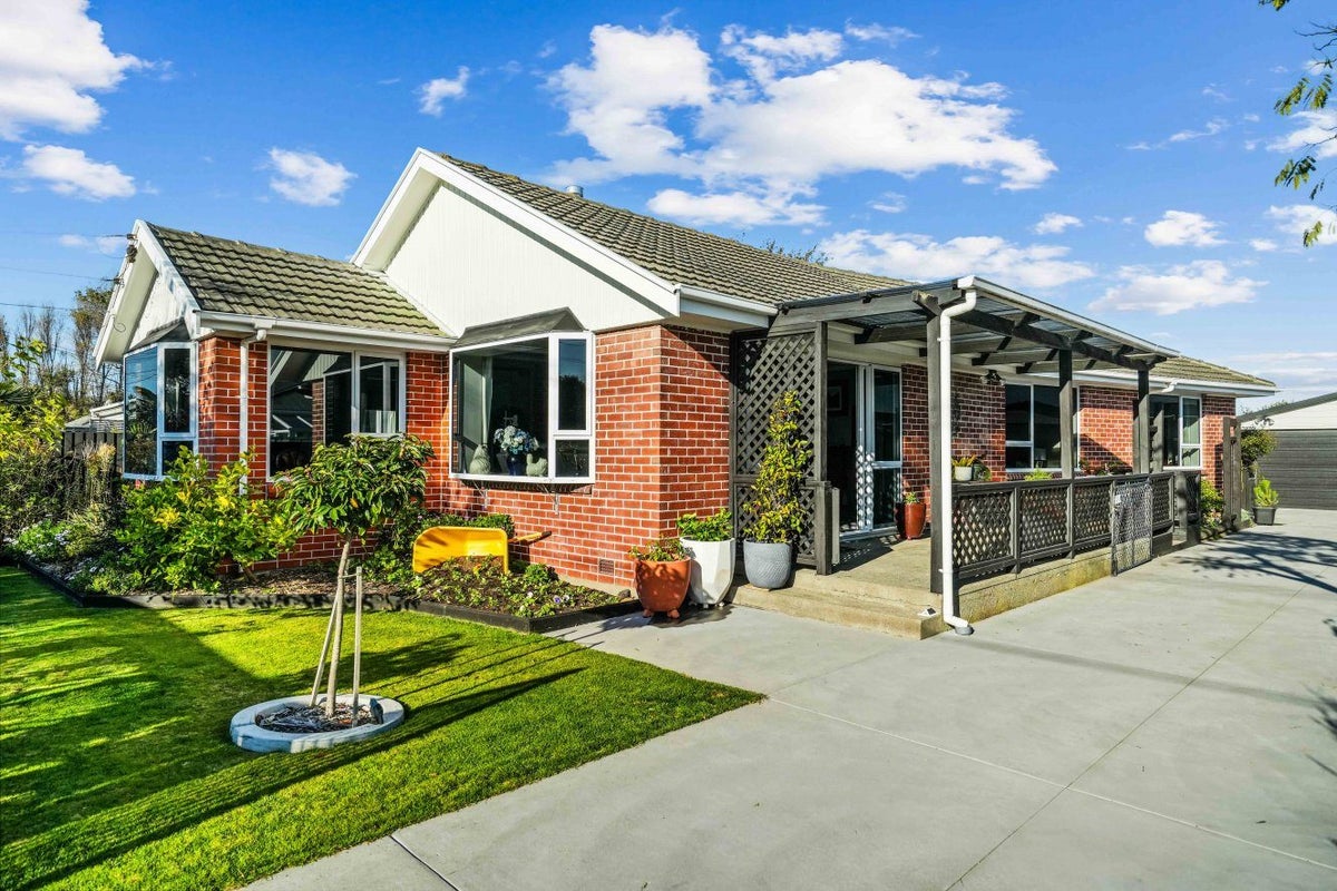 83 Tedder Avenue, North New Brighton, Christchurch - Carousel 1